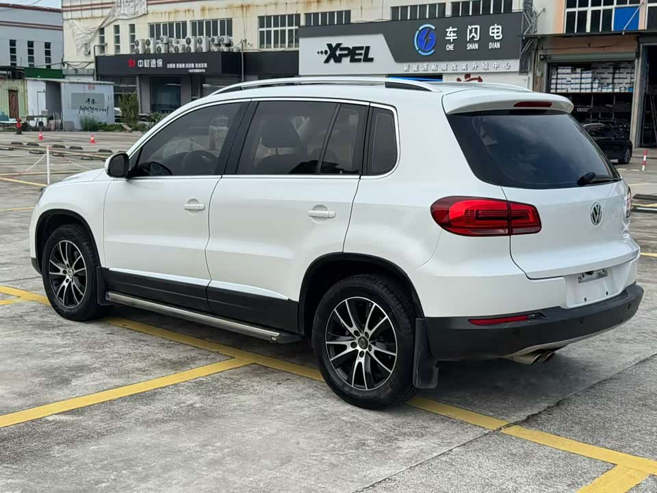 Volkswagen Tiguan
