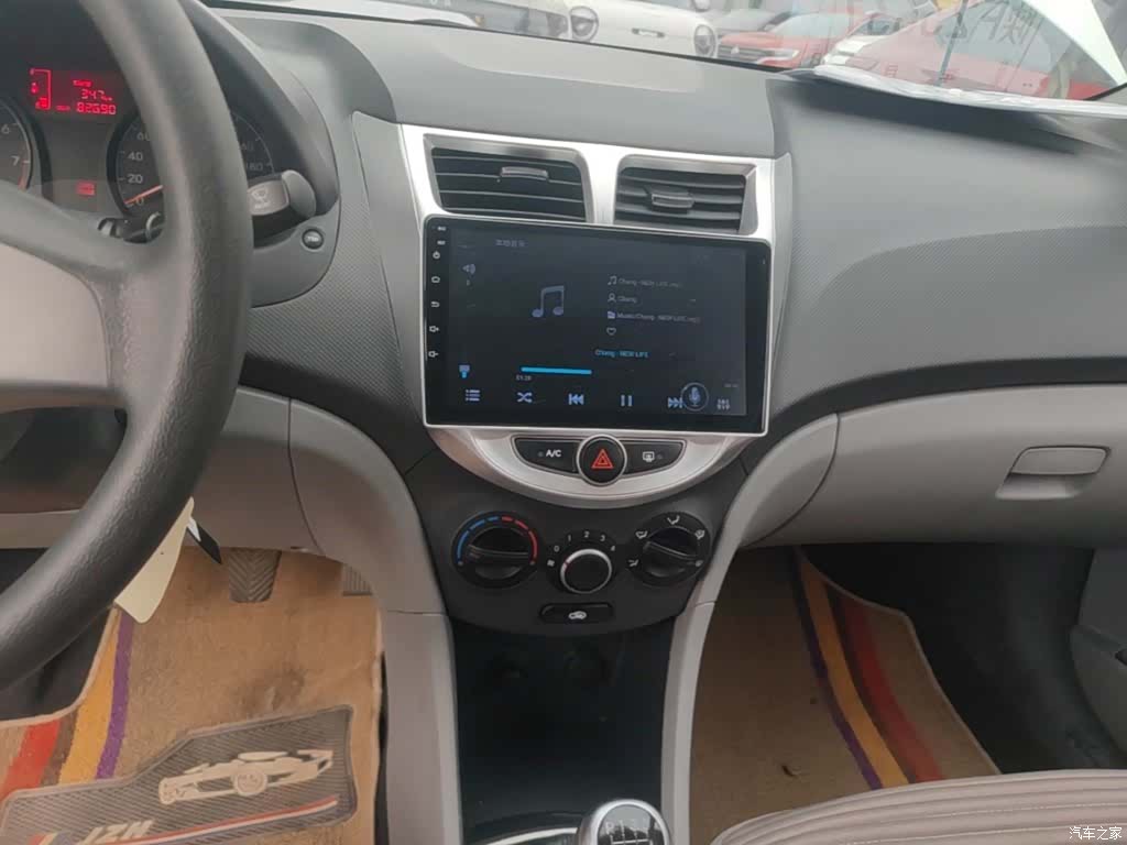 Hyundai GLS, 2016 13