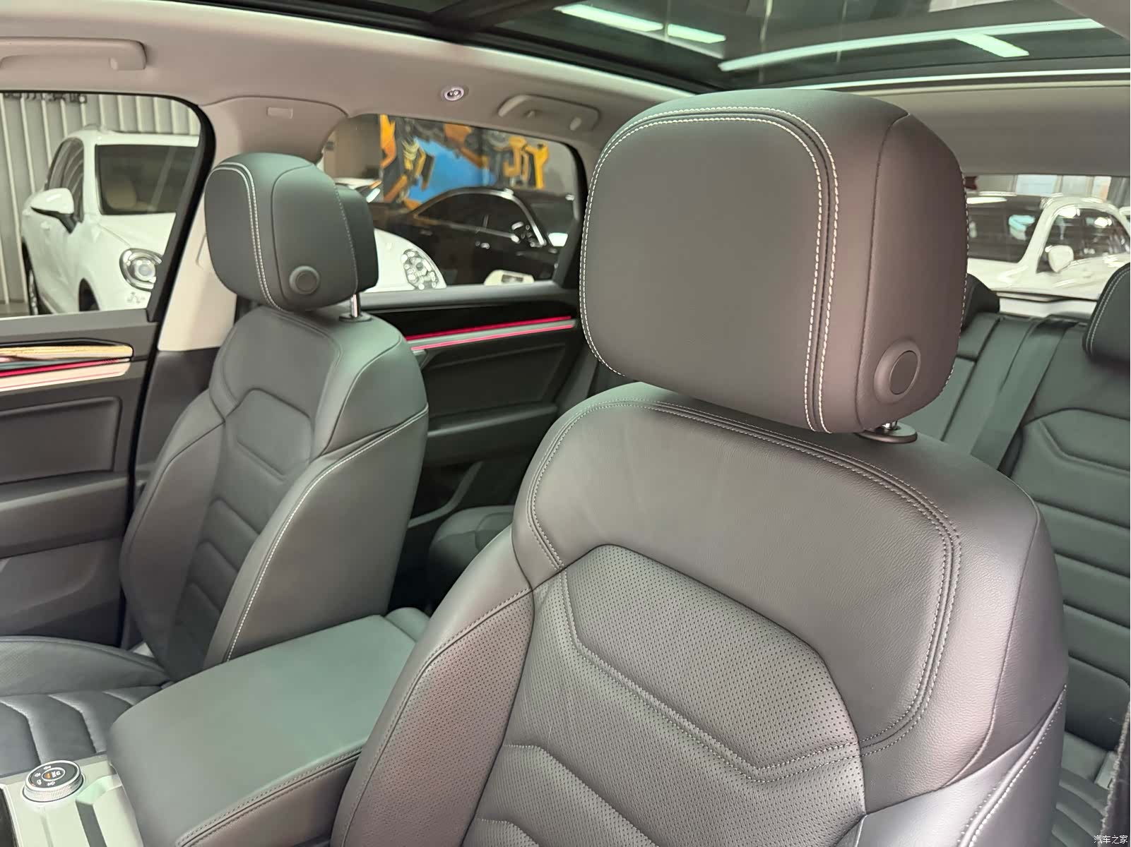 Volkswagen Touareg, 2019 11