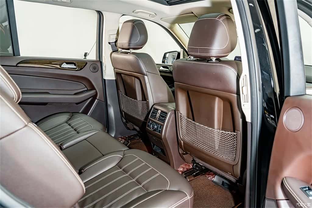 Mercedes-Benz GLS, 2019 23