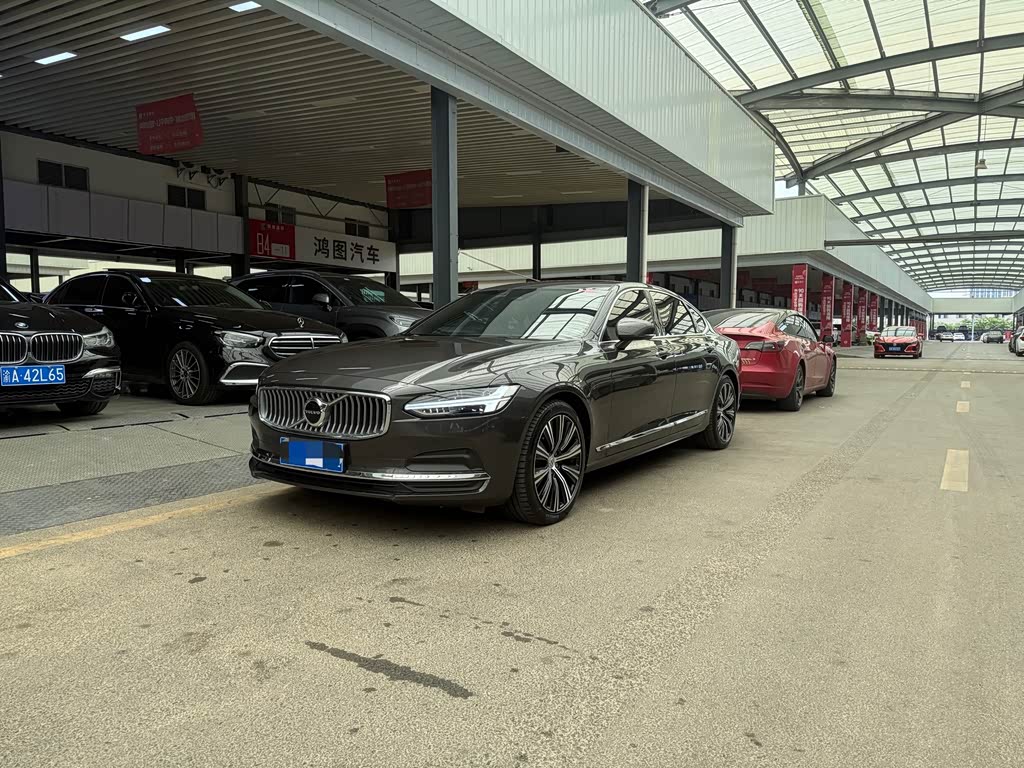 Volvo S90