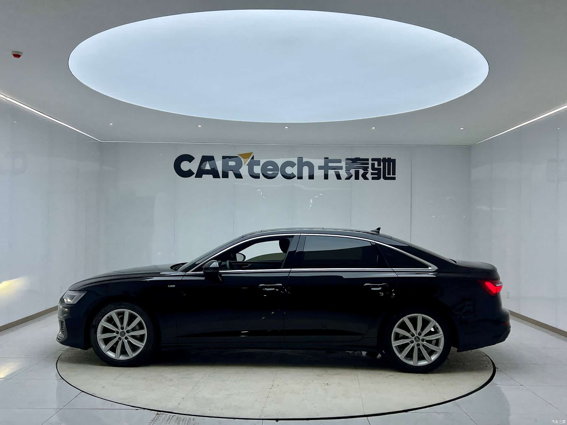 Audi A6L, 2021 4
