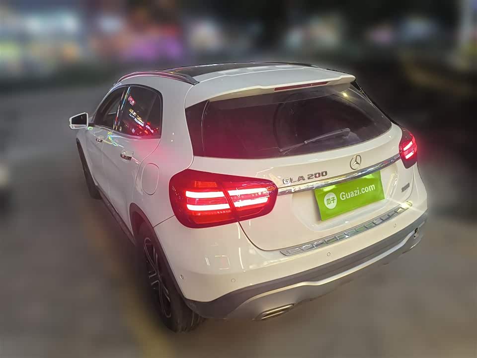 Mercedes-Benz GLA