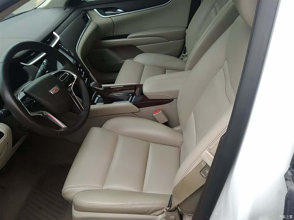 Cadillac XTS, 2017 15