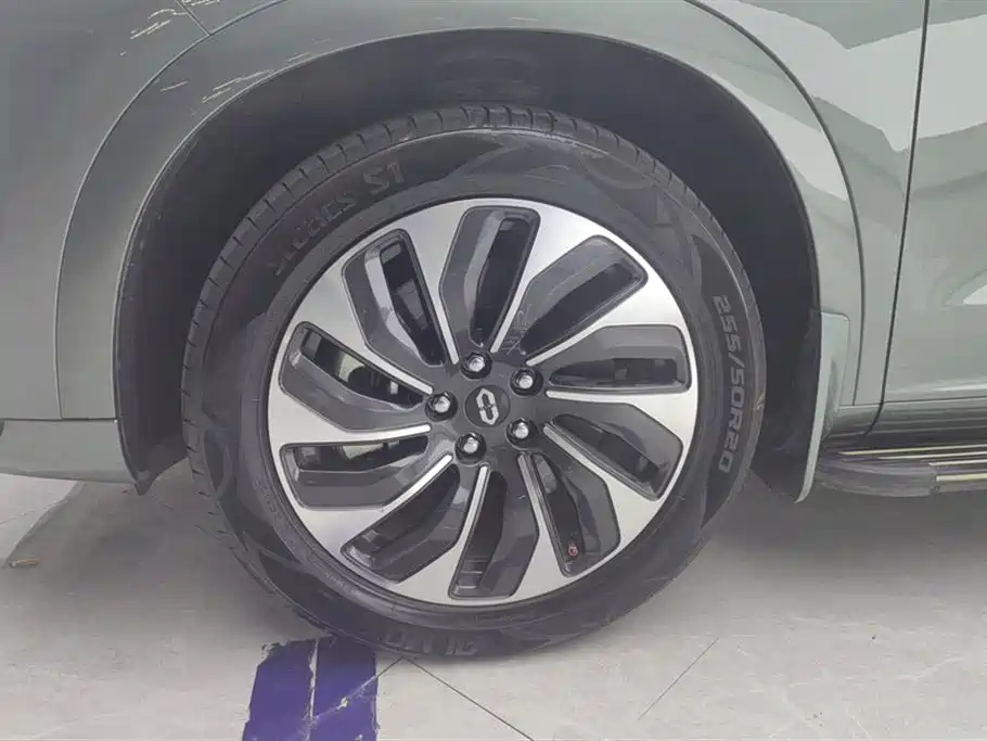 AITO Ask the world M7