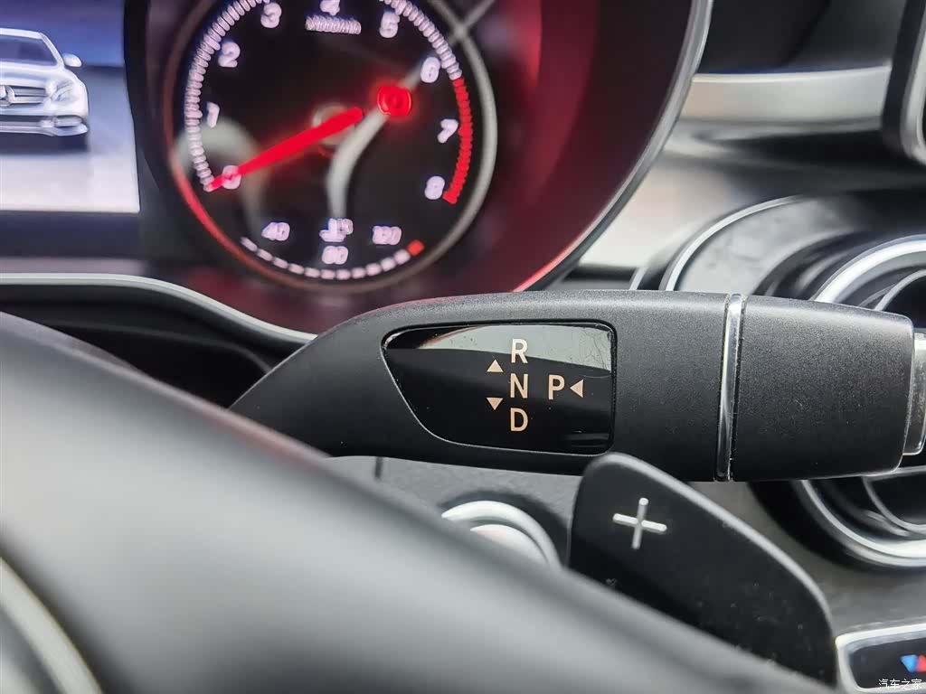 Mercedes-Benz C-Class, 2018 13
