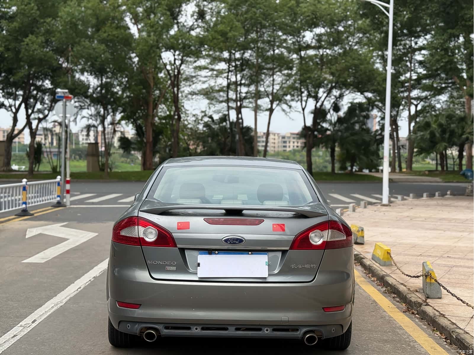 Ford Mondeo, 2011 8