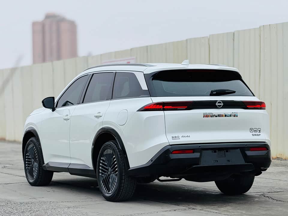 Nissan Exploring the land