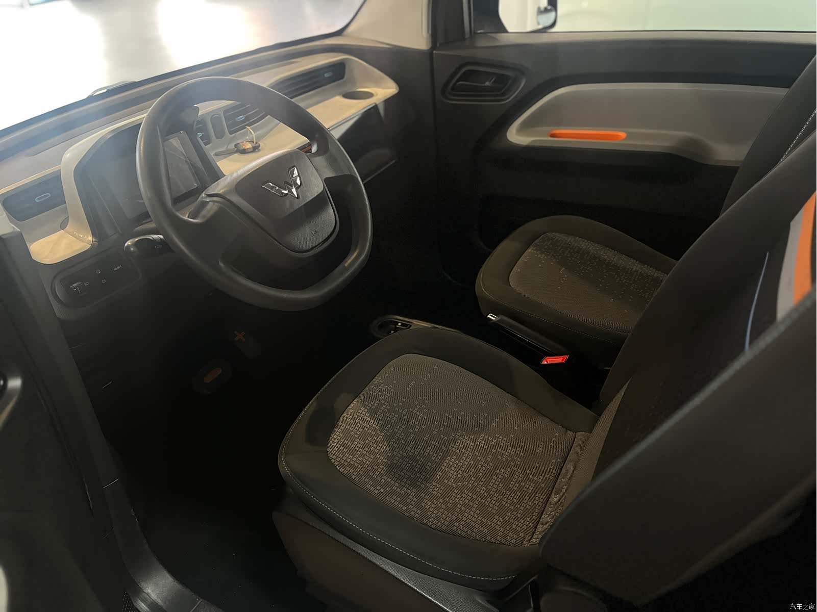 Wuling MINIEV, 2020 18