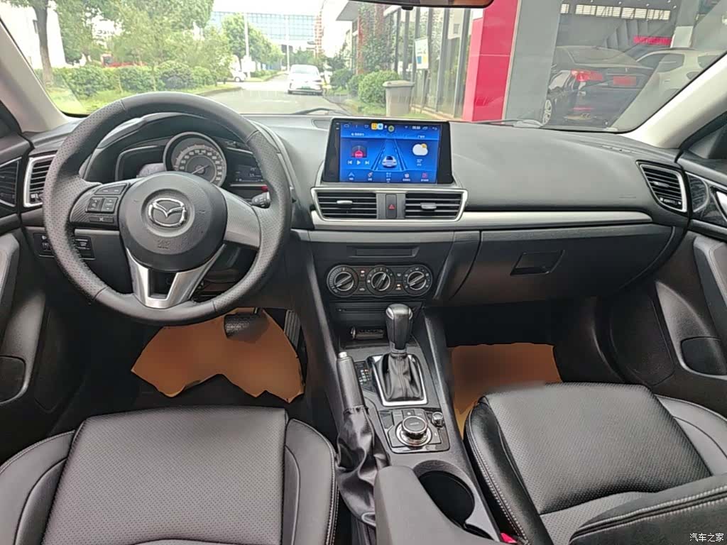 Mazda Mazda3, 2016 10