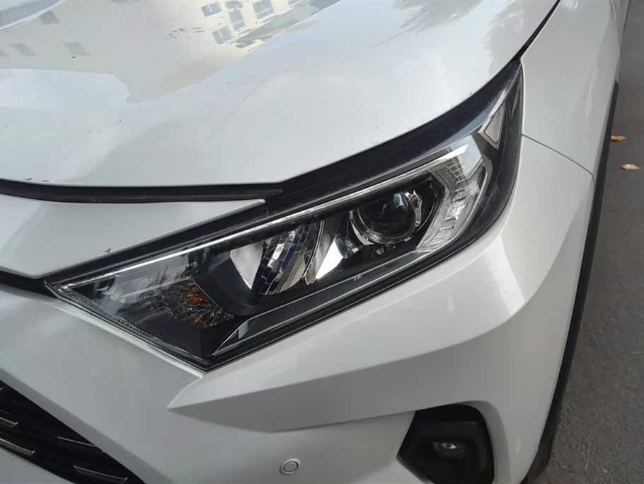 Toyota RAV4 Rongfang