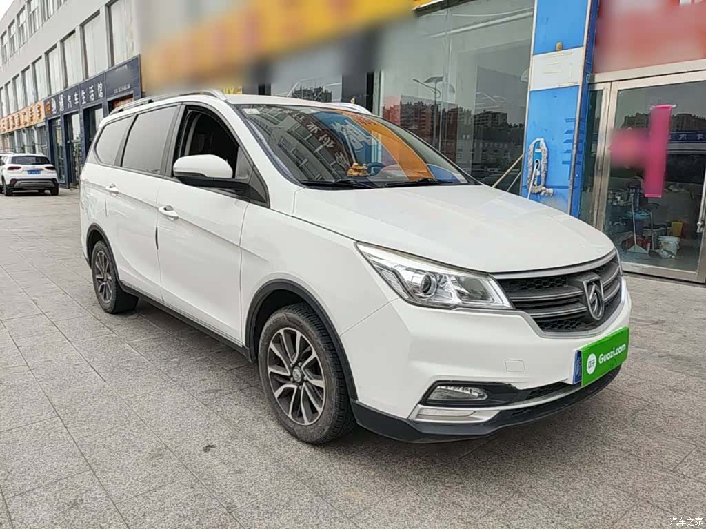 Wuling 730, 2021 4