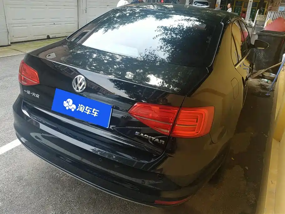Volkswagen Sagitar