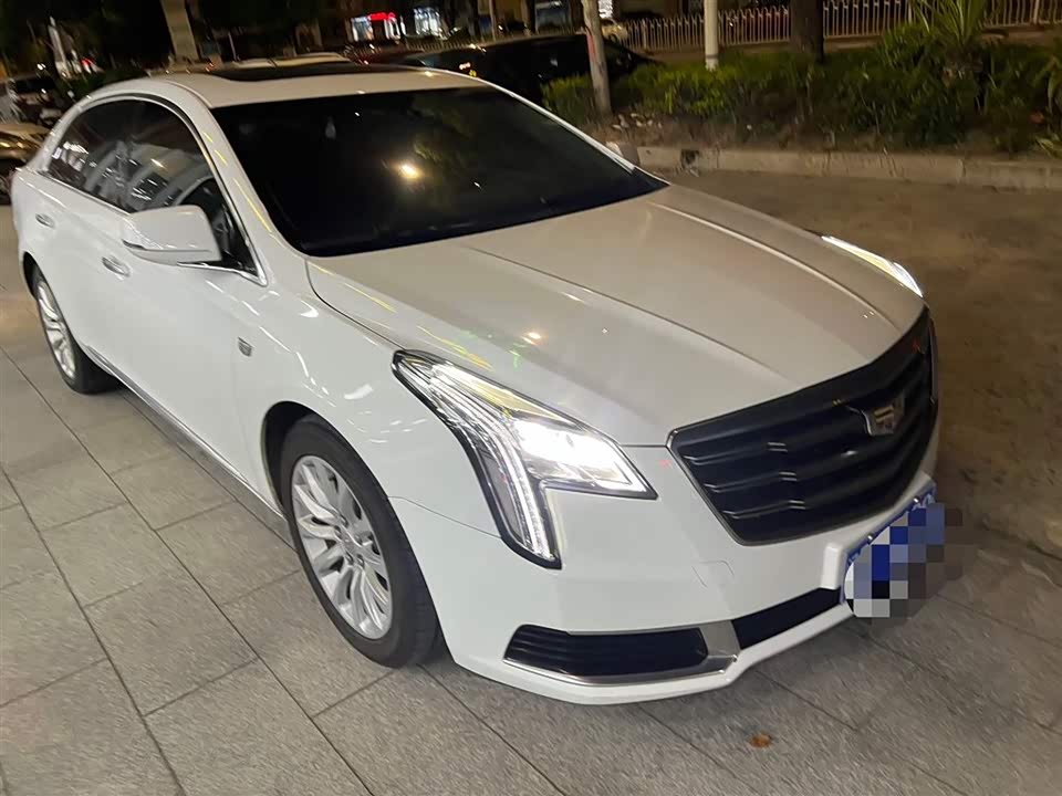 Cadillac XTS
