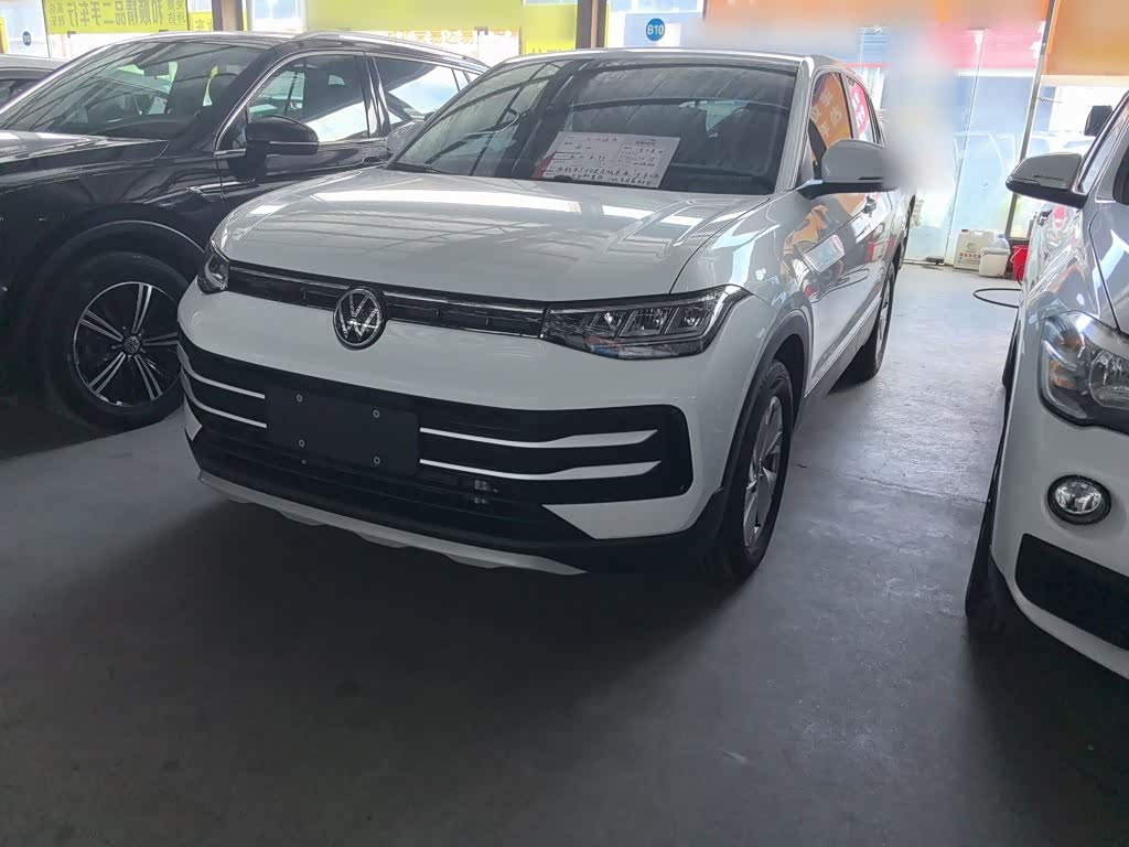 Volkswagen Tharu