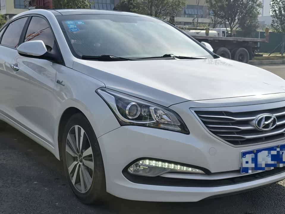 Hyundai Name picture