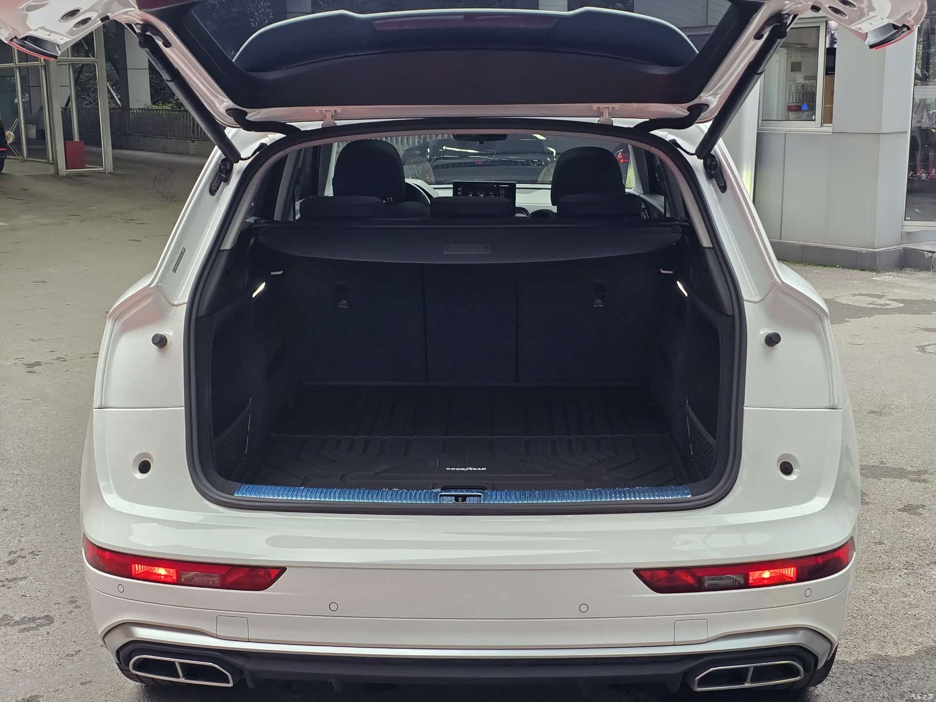 Audi Q5L, 2023 8