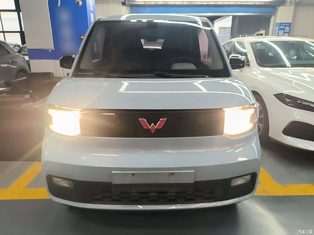 Wuling MINIEV, 2020 3