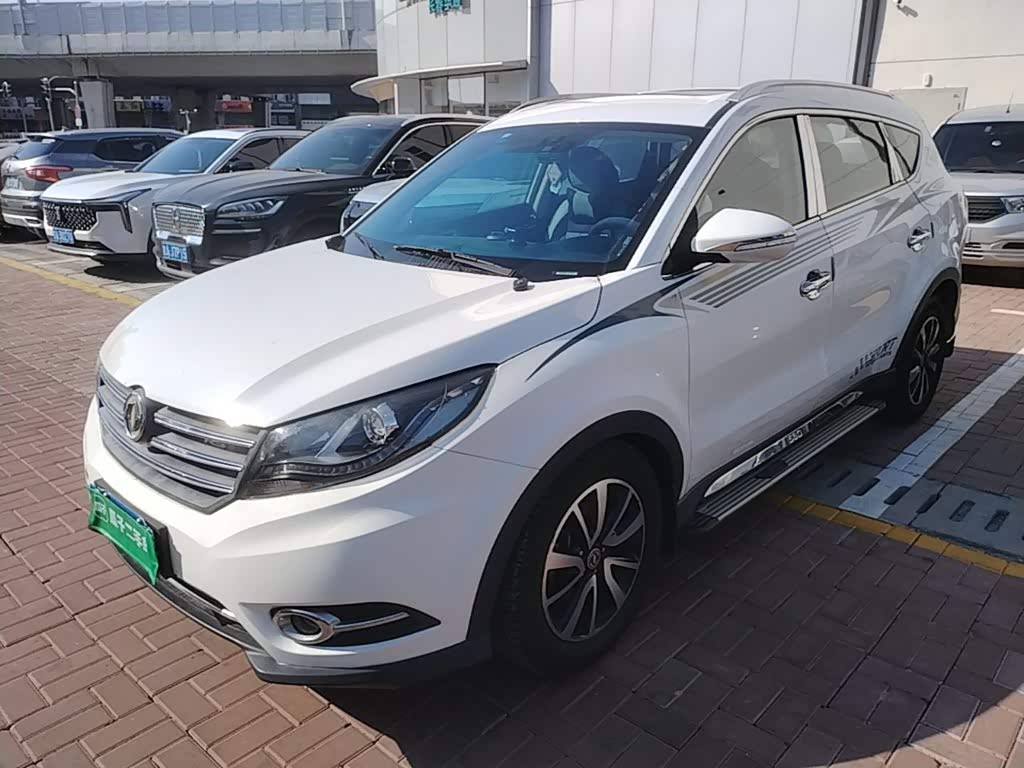 Dongfeng 580 2016 1.5T CVT Comfort