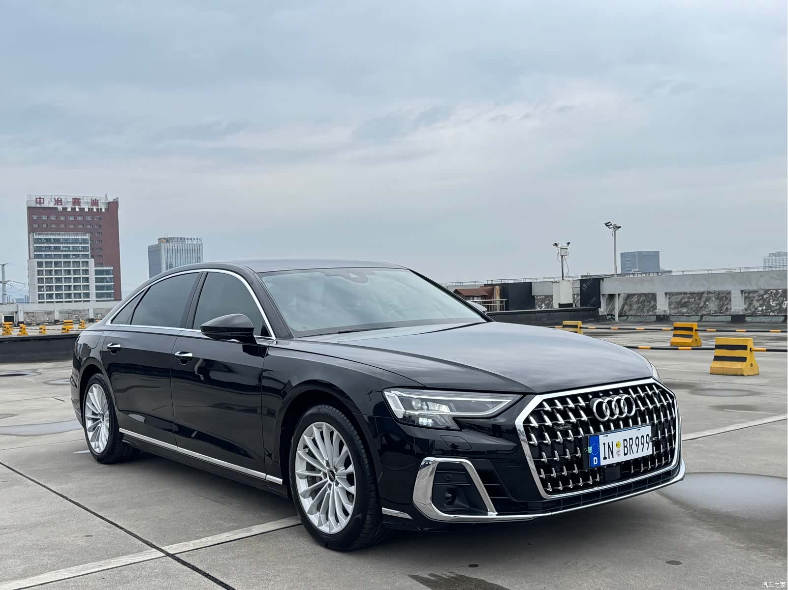 Audi A8L, 2023 3