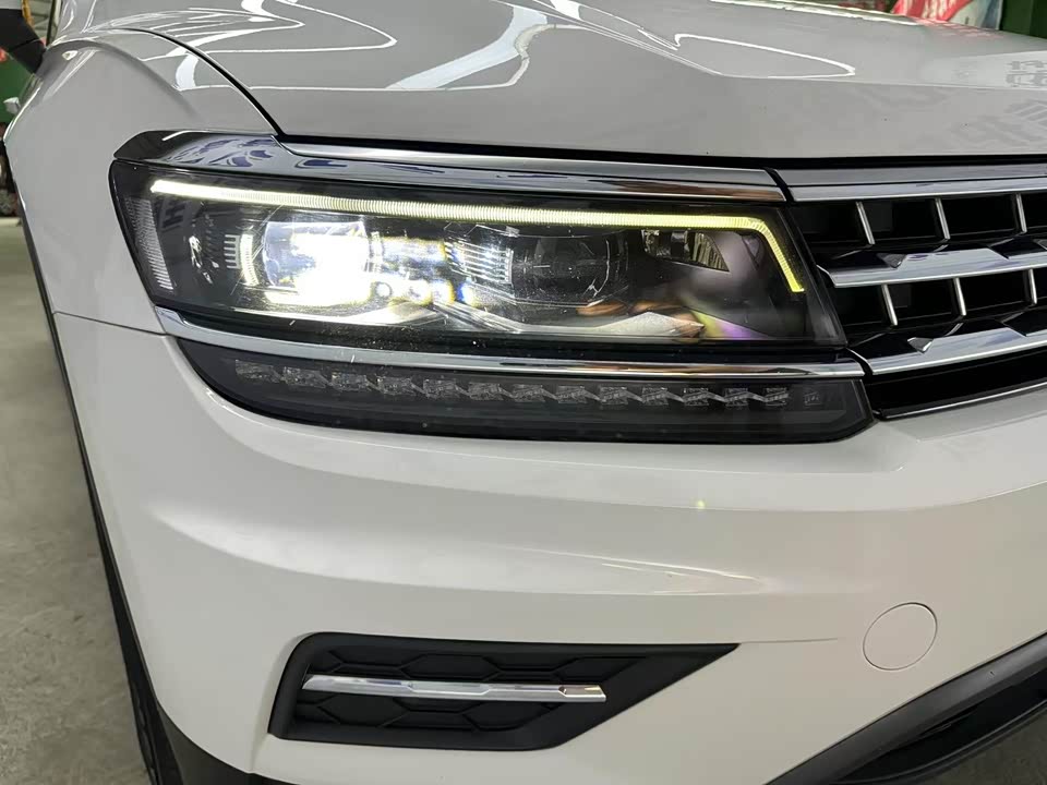 Volkswagen Tiguan L
