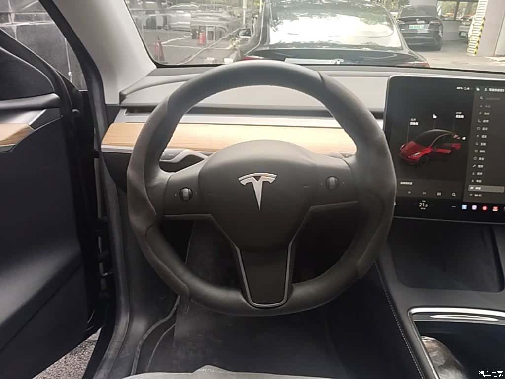 Tesla Model Y, 2022 11