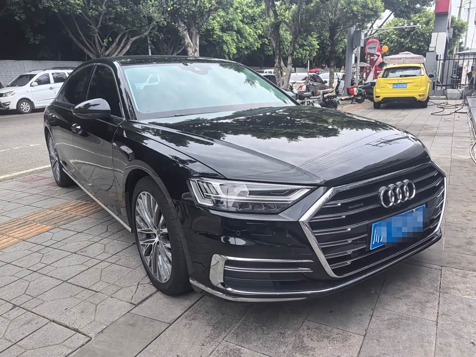 Audi A8