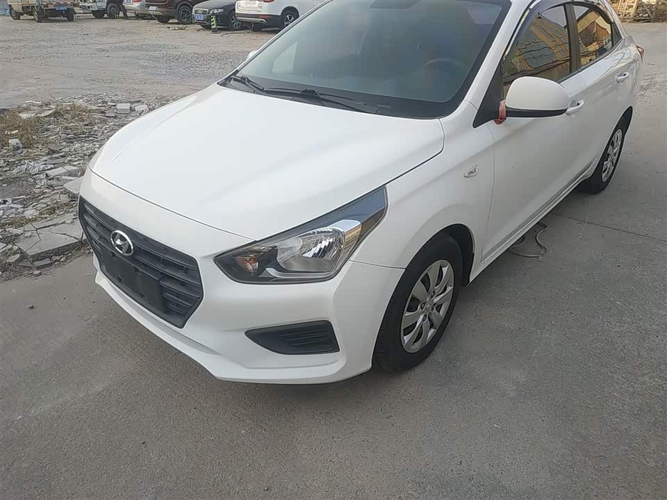 Hyundai Rena