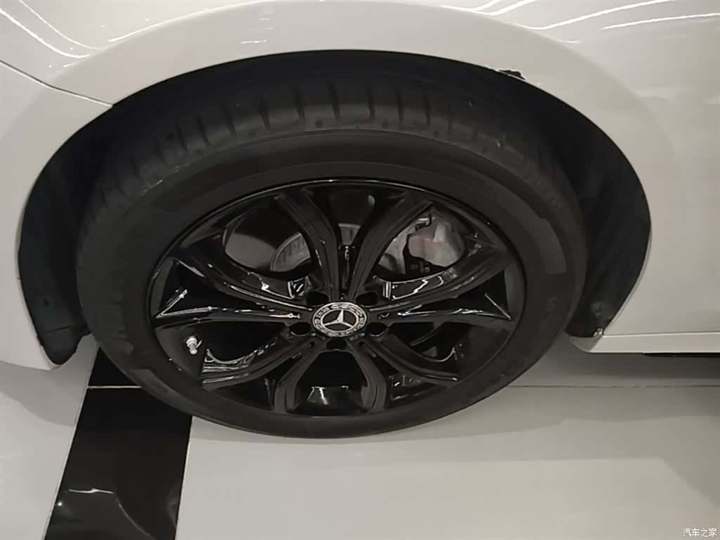 Mercedes-Benz E-Class, 2020 23