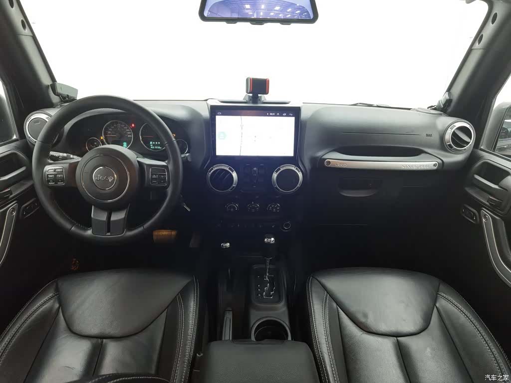 Jeep Wrangler, 2015 все фото