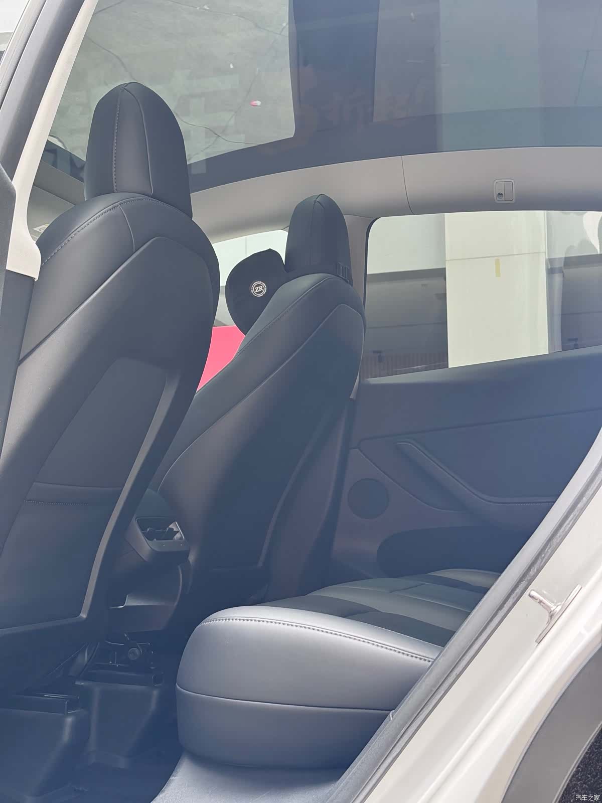 Tesla Model Y, 2021 11