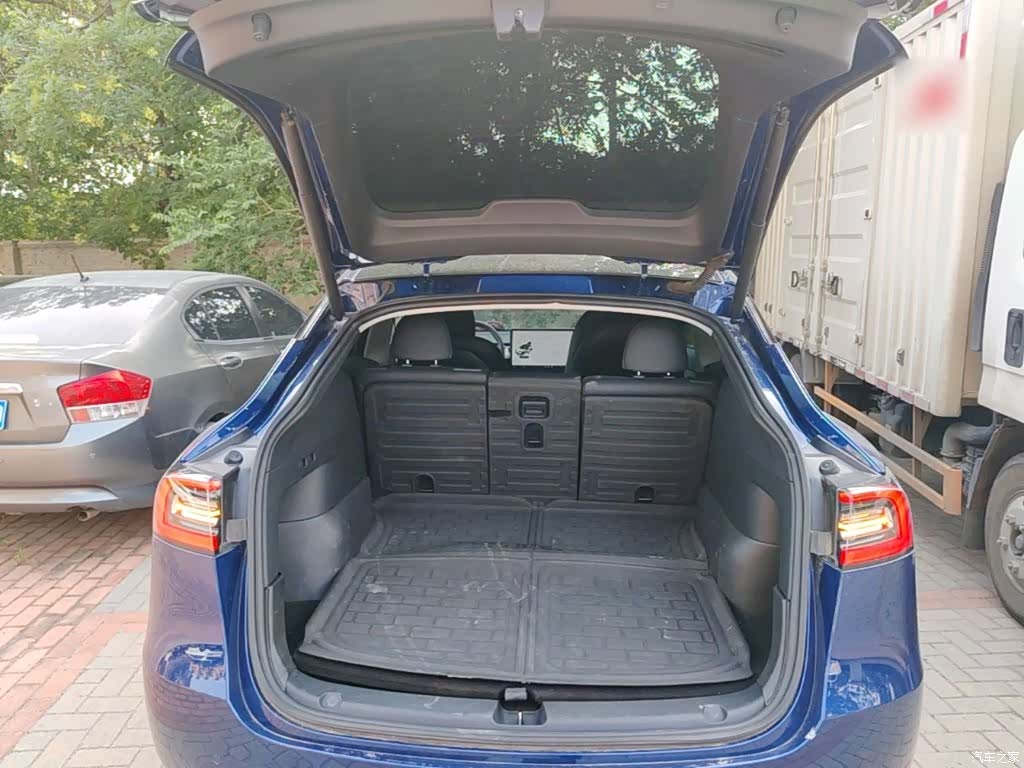 Tesla Model Y, 2021 19