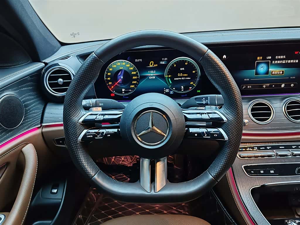Mercedes-Benz E-Class, 2023 13