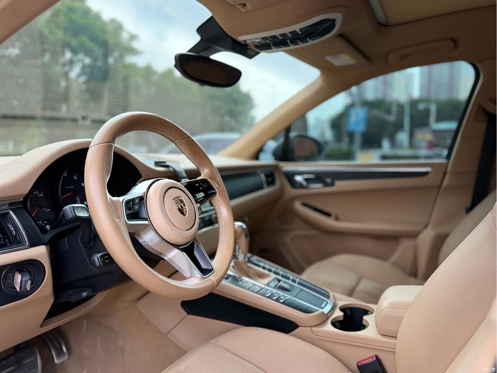 Porsche Macan, 2015 11