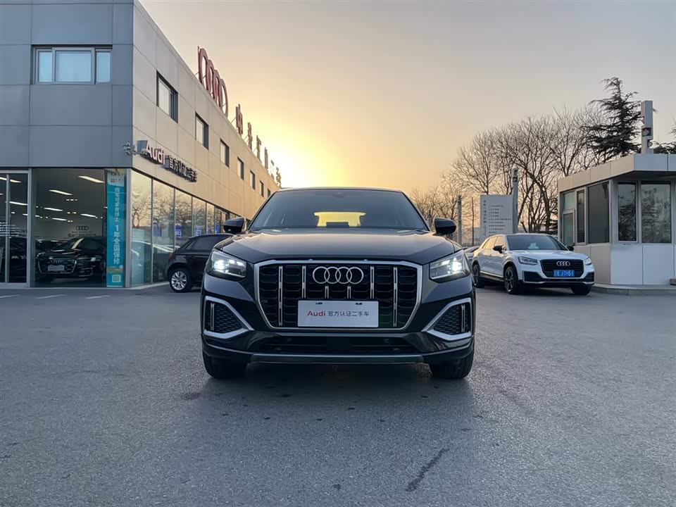 Audi Q2L