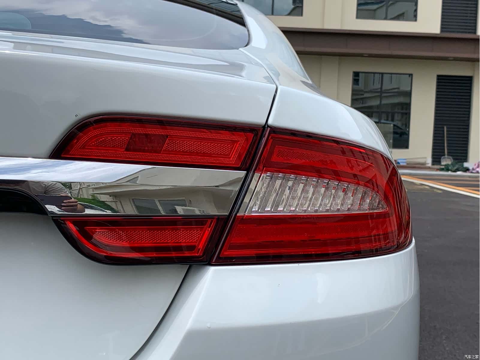 Jaguar XF, 2013 11