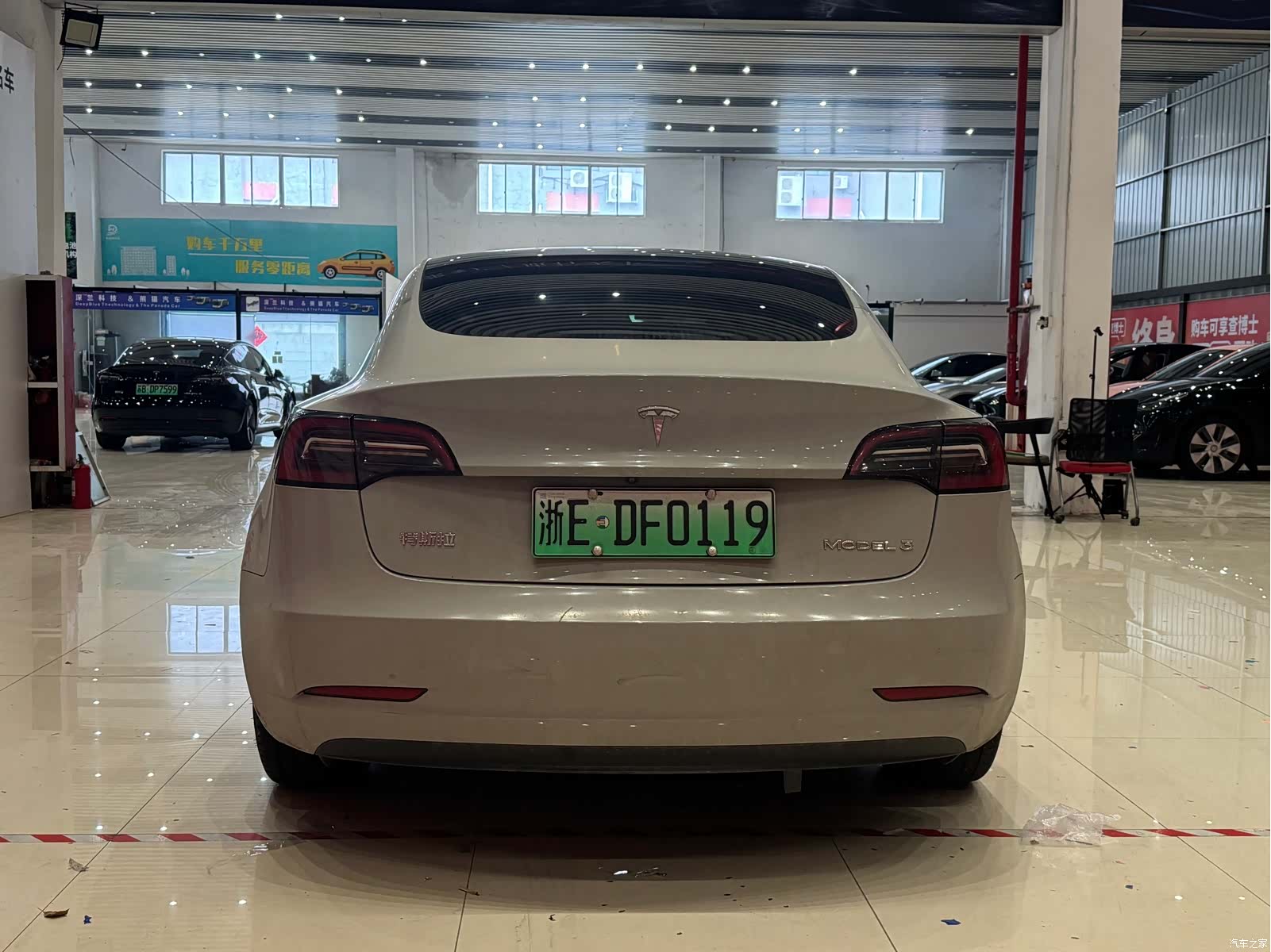 Tesla Model 3, 2023 все фото