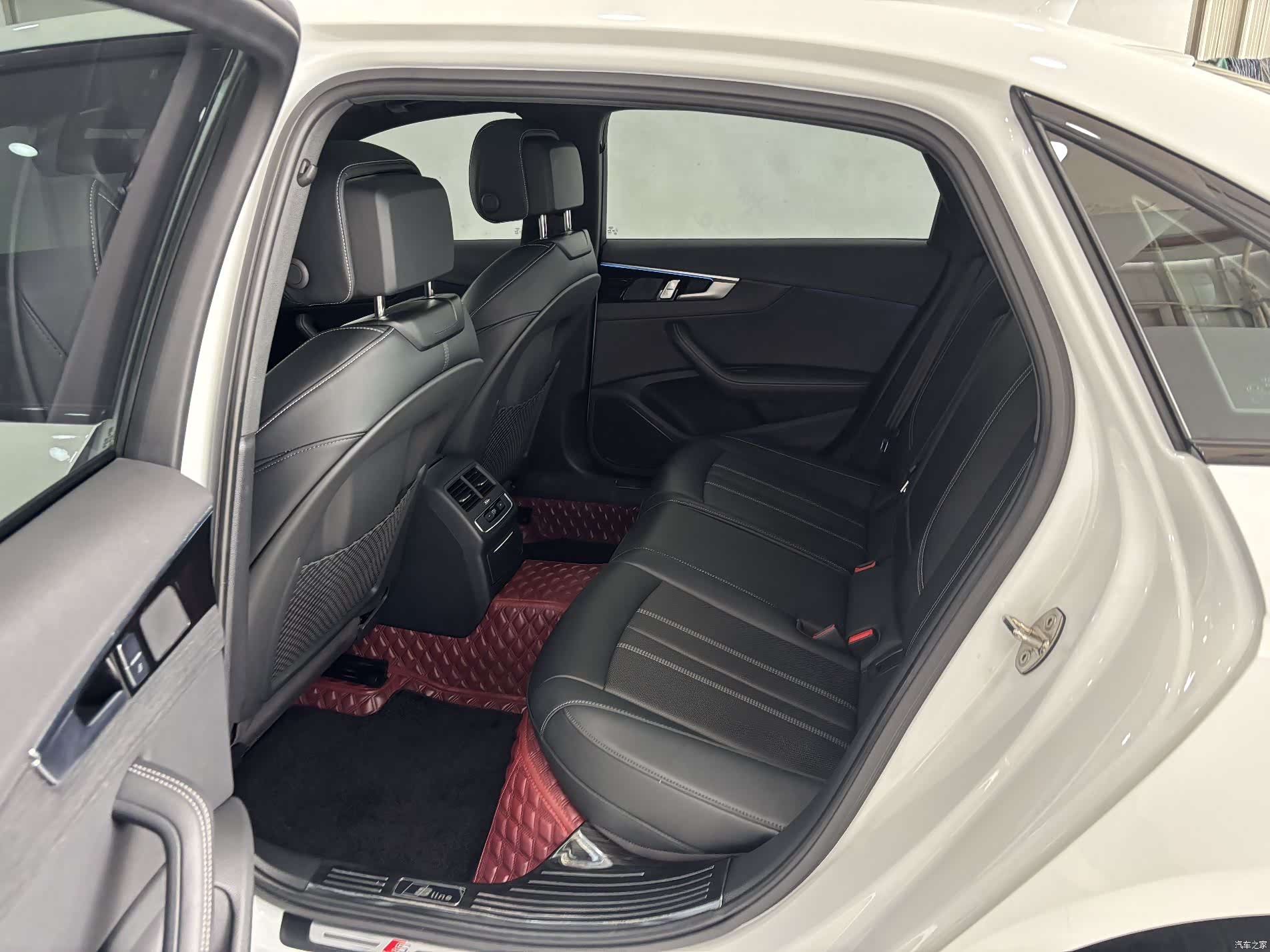 Audi A4L, 2024 23