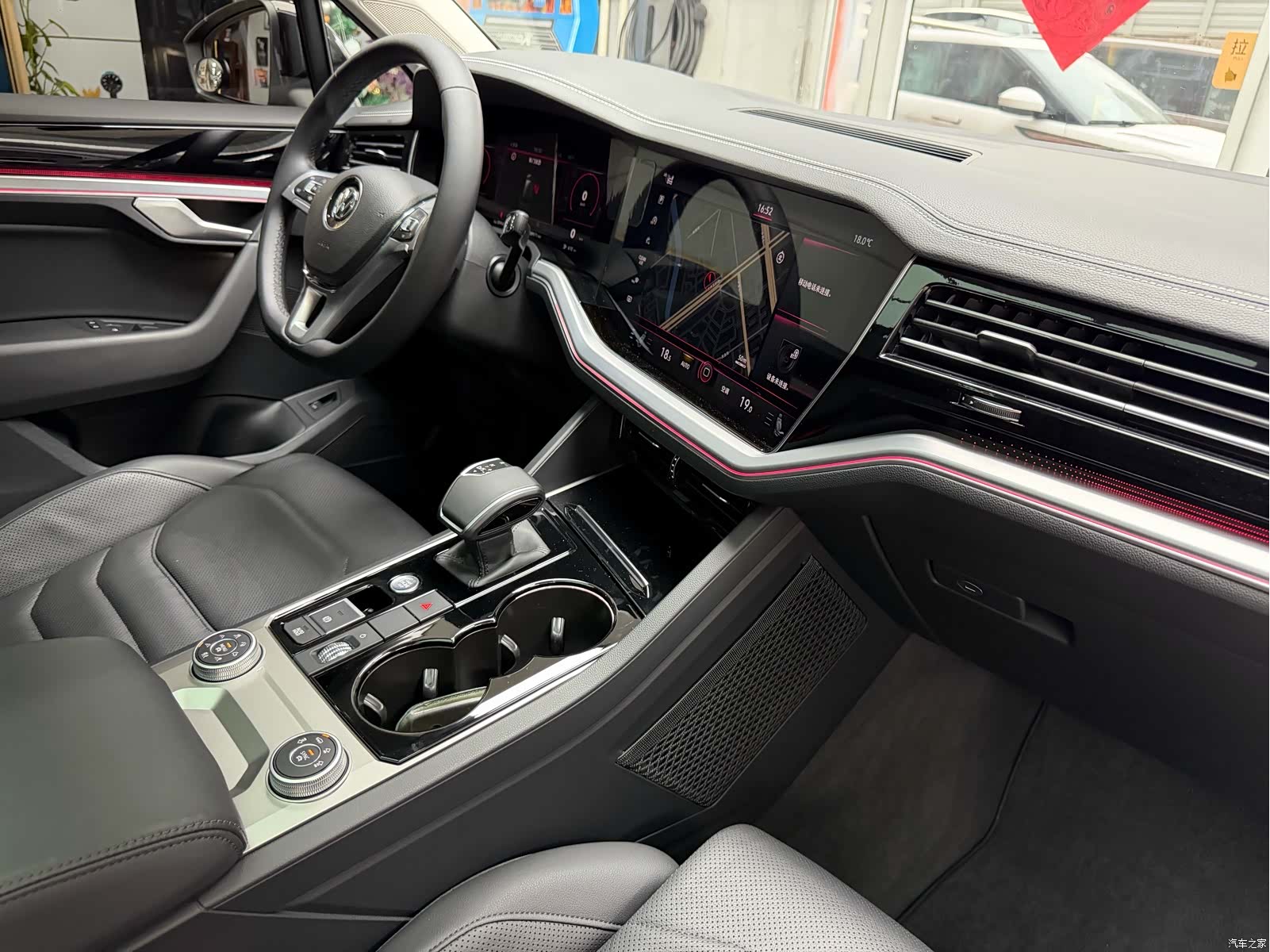 Volkswagen Touareg, 2019 33