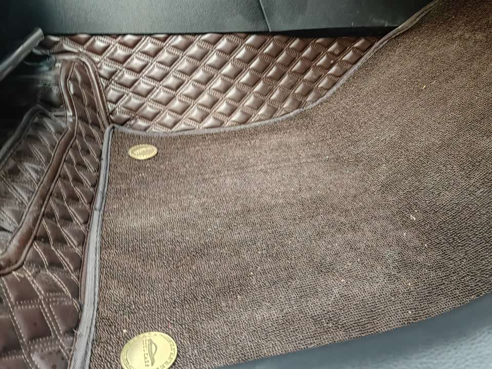 Toyota Corolla Sharp amplifier