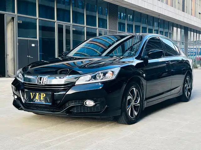 2本　雅 雅阁】2016款2.0L 舒适版报价_图片_汽车之家