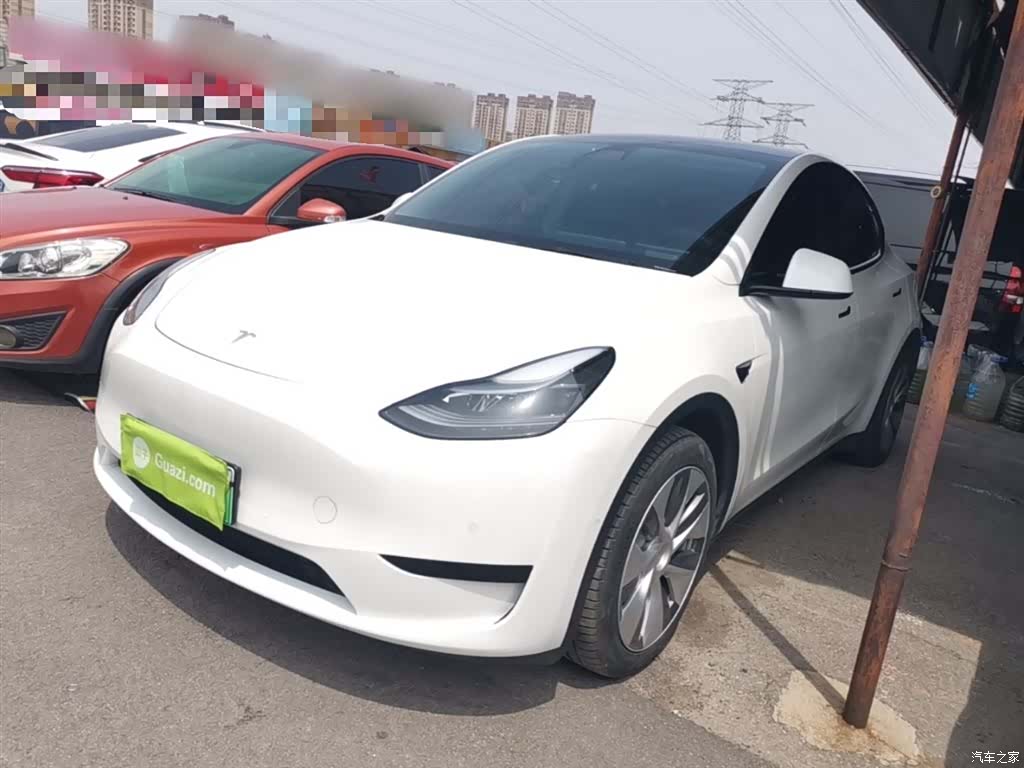 Tesla Model Y, 2022 2