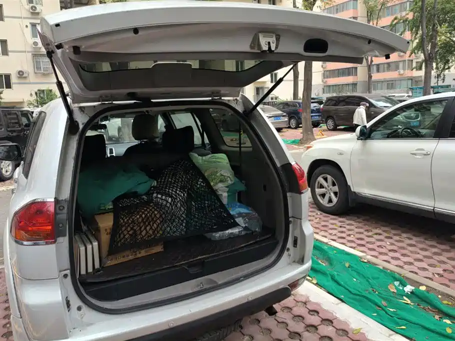 Mitsubishi Pajero Jinchang