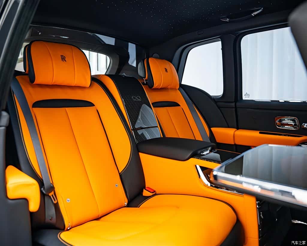 Rolls-Royce Cullinan, 2022 14