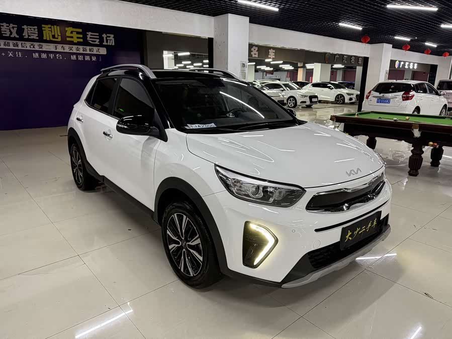 Kia Stonic 2023, фото 3