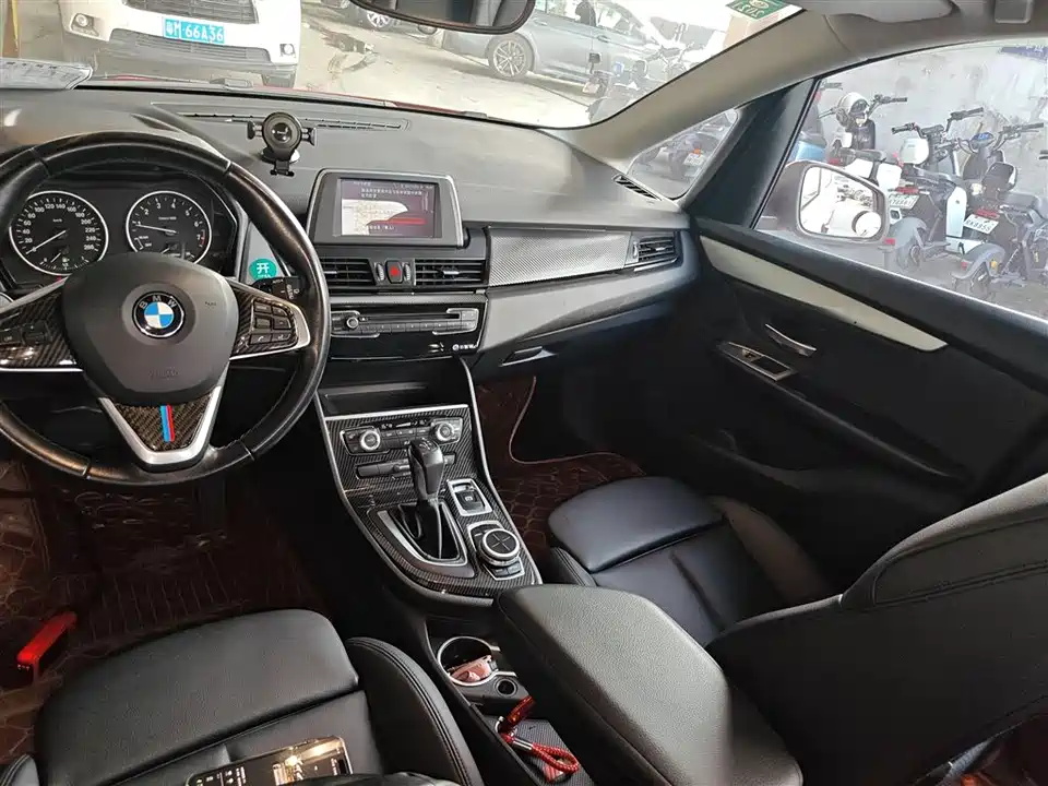 BMW 2 series station wagon