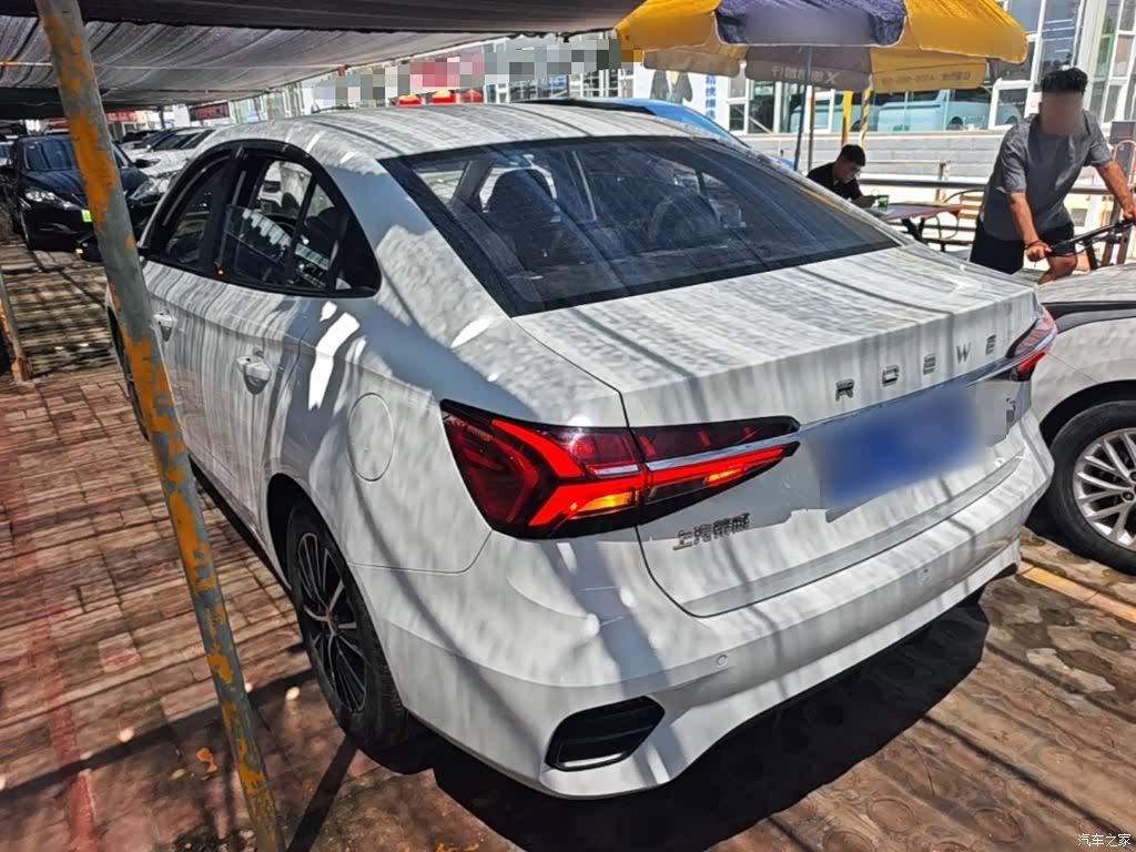 Roewe i5, 2022 все фото