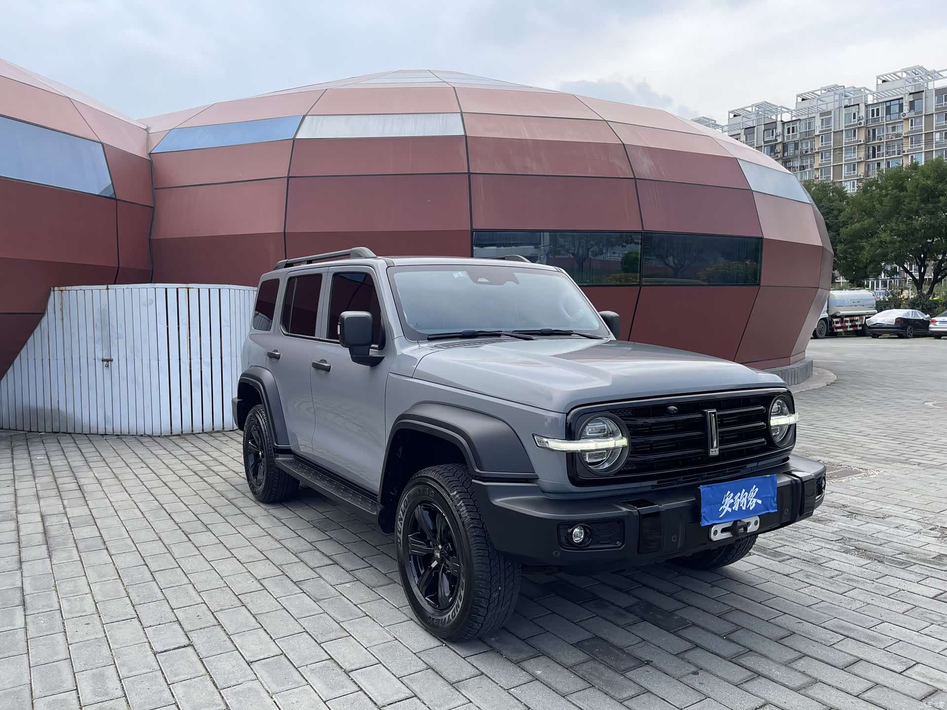 Tank 300, 2021 3