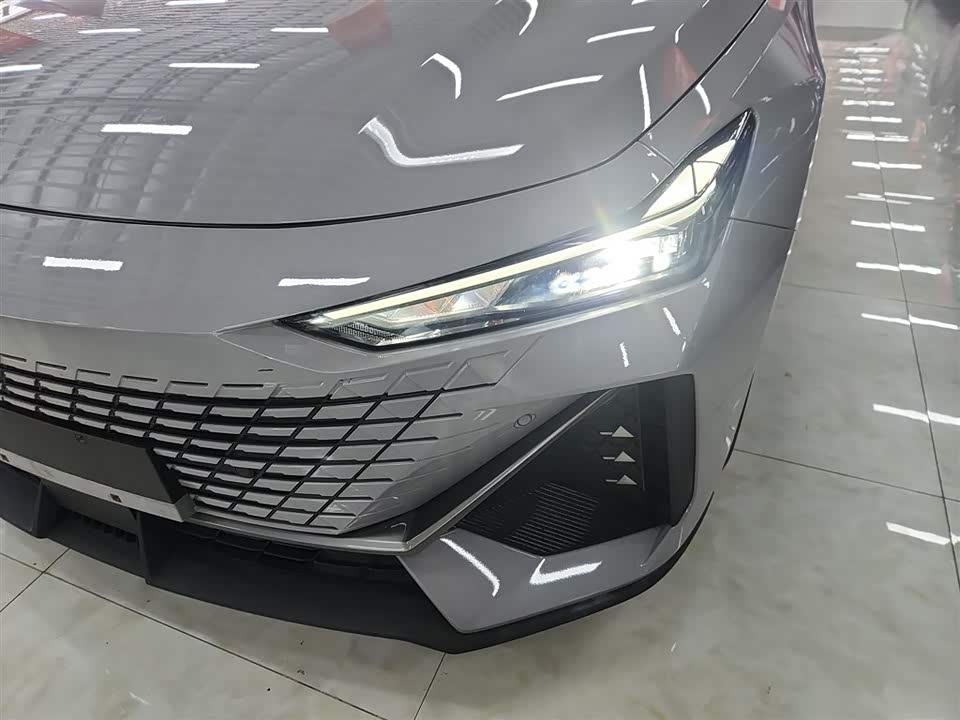 Changan UNI-V Smart iDD