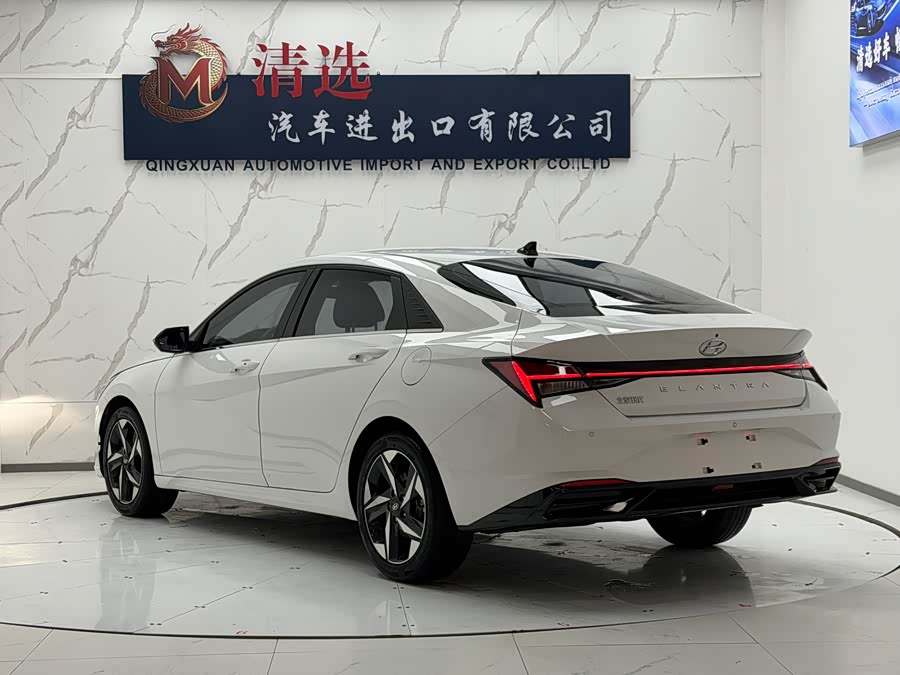 Hyundai Elantra 2023, фото 4